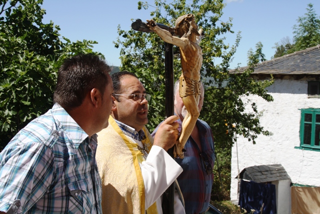 Procesin de San Luis 2012 con el Cristo de Tablado